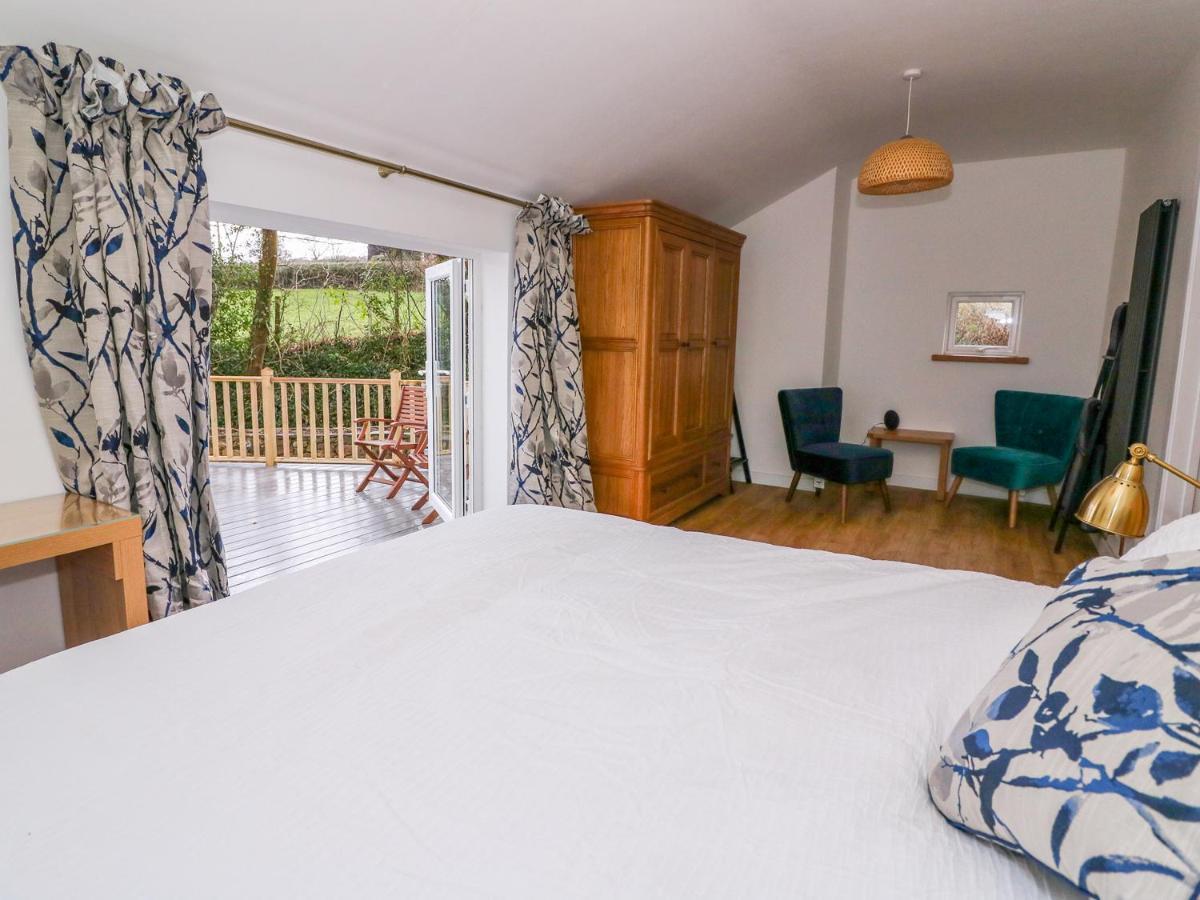 Crooked Hill Cottage Ammanford Eksteriør bilde